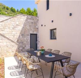 Luxury 4 Bedroom Villa with Infinity Pool, Sauna, Gym, Jacuzzi and Sea Views in Orašac, near Dubrovnik, Sleeps 8